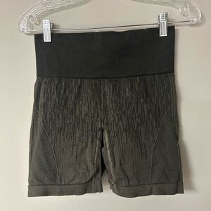 Lululemon Deep Camo Sculpt Shorts